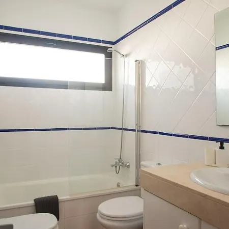 Casa Marlay Spacious, Heated Pool, Bbq & Fast Wi-Fi Only 15 Minutes Walk To Town Playa Blanca  Exterior photo