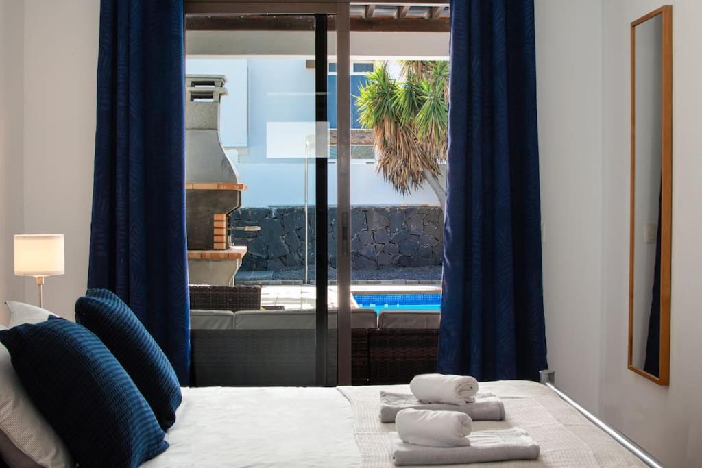 Casa Marlay Spacious, Heated Pool, Bbq & Fast Wi-fi Only 15 Minutes Walk To Town Hébergement de vacances *
