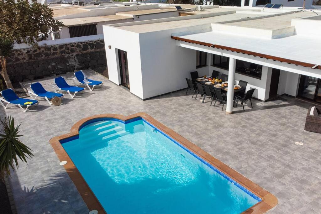 Hébergement de vacances Casa Marlay Spacious, Heated Pool, Bbq & Fast Wi-fi Only 15 Minutes Walk To Town *